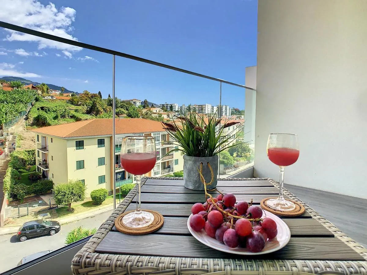 Uptown Apartment By Lovelystay Funchal
