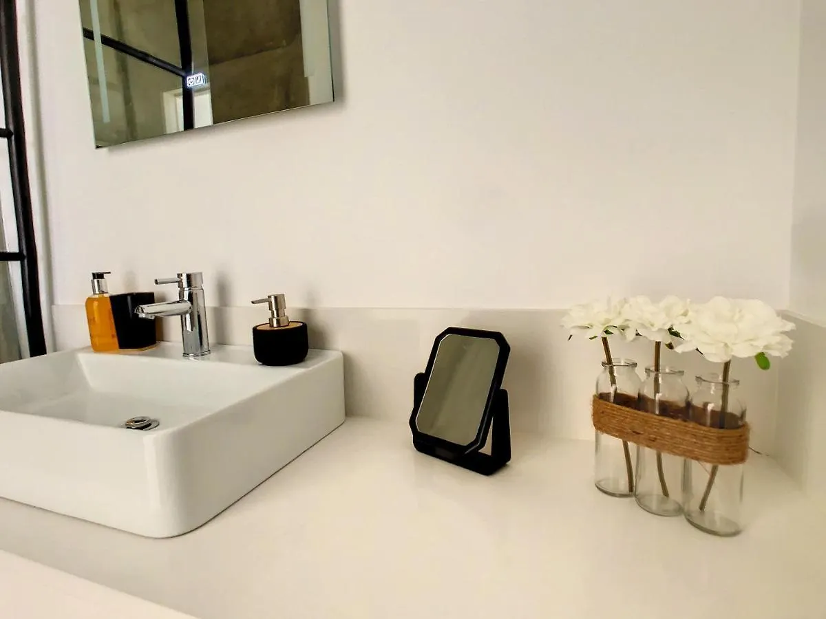 Uptown Apartment By Lovelystay Funchal